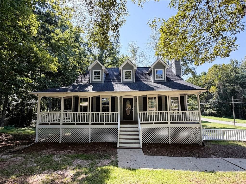 3 bedroom, 2 bathroom, 1,434 sq ft single family residence under contract at 220 Hitchcock Drive, Villa Rica, GA 30180 — photo 2
