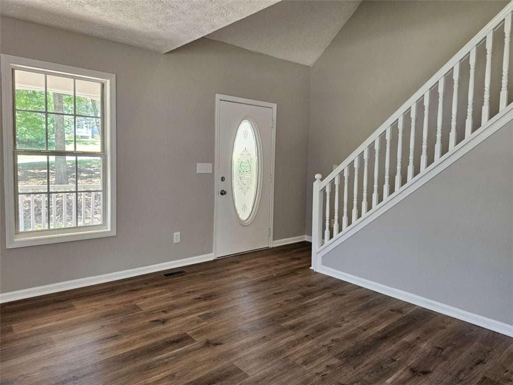 3 bedroom, 2 bathroom, 1,434 sq ft single family residence under contract at 220 Hitchcock Drive, Villa Rica, GA 30180 — photo 5