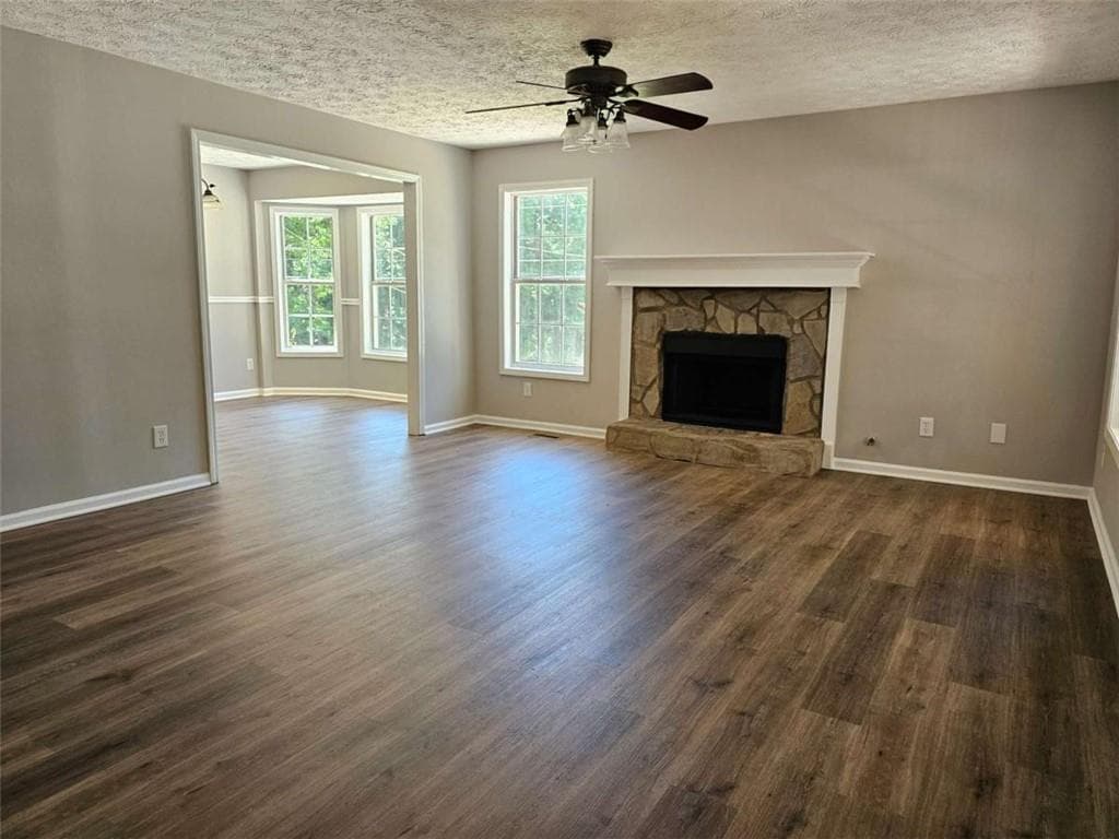 3 bedroom, 2 bathroom, 1,434 sq ft single family residence under contract at 220 Hitchcock Drive, Villa Rica, GA 30180 — photo 6