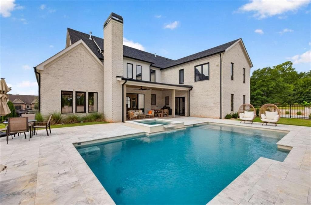 4 bedroom, 6 bathroom, 4,600 sq ft single family residence for sale at 2445 Sunflower Drive, Hoschton, GA 30548 — photo 6