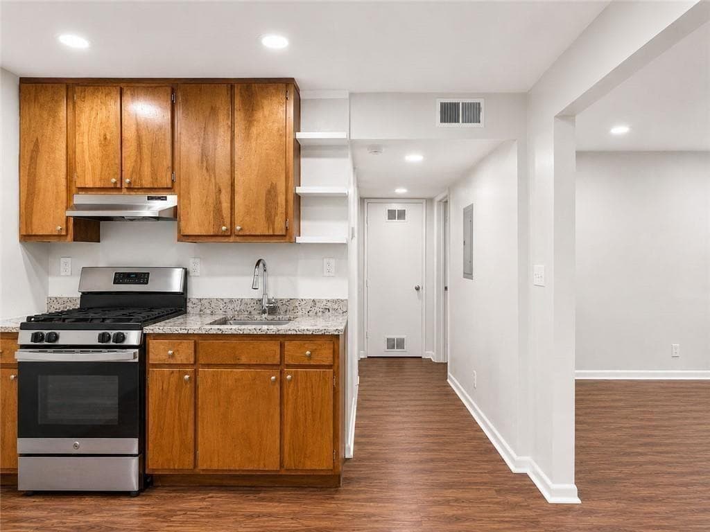 2 bedroom, 1 bathroom, 800 sq ft apartment for rent at 3203 E Point Street 4, Atlanta, GA 30344 for $1,175 a month — photo 7