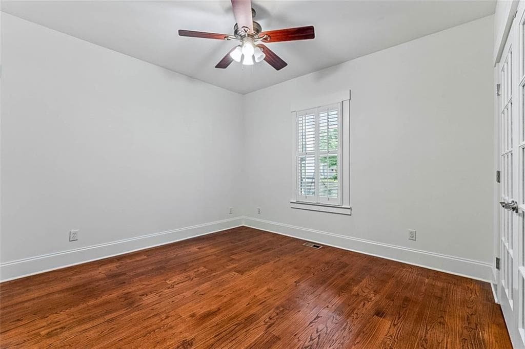 4 bedroom, 3 bathroom, 2,349 sq ft single family residence for sale at 925 Margaret Street, Hapeville, GA 30354 — photo 7