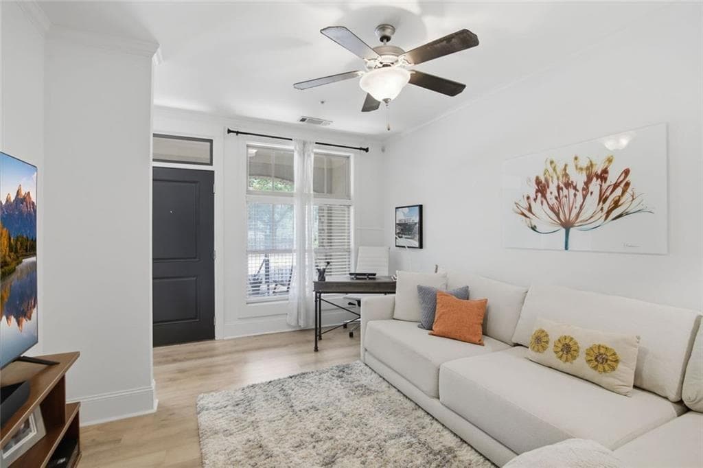1 bedroom, 1 bathroom, 823 sq ft condominium for sale at 625 Piedmont Avenue 103, Atlanta, GA 30308 — photo 4