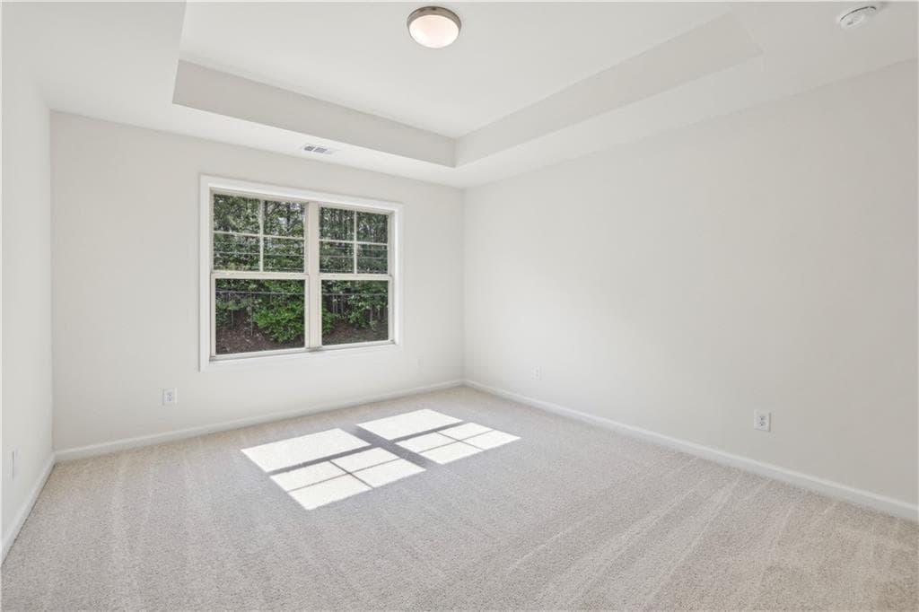 5 bedroom, 5 bathroom, 3,500 sq ft single family residence under contract at 5947 Creek Indian Drive, Sugar Hill, GA 30518 — photo 6