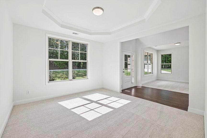 5 bedroom, 5 bathroom, 3,500 sq ft single family residence under contract at 5947 Creek Indian Drive, Sugar Hill, GA 30518 — photo 10