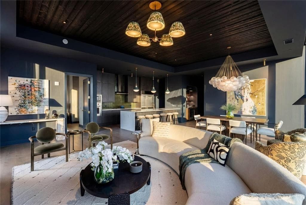 3 bedroom, 3 bathroom, 2,547 sq ft condominium for sale at 40 12th Street 1405, Atlanta, GA 30309