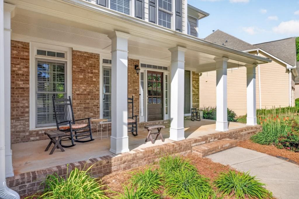 6 bedroom, 5 bathroom, 4,373 sq ft single family residence for sale at 1617 Trilogy Park Drive, Hoschton, GA 30548 — photo 6