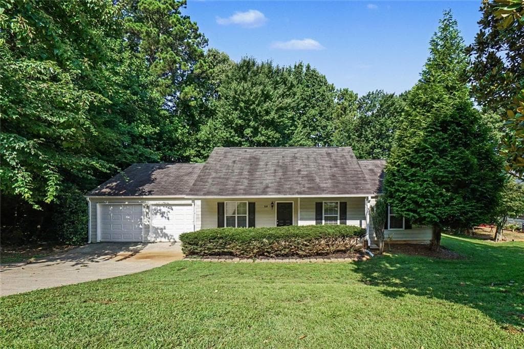 3 bedroom, 2 bathroom, 1,196 sq ft single family residence for sale at 529 Bluff Court, Woodstock, GA 30188 — photo 1 of 30