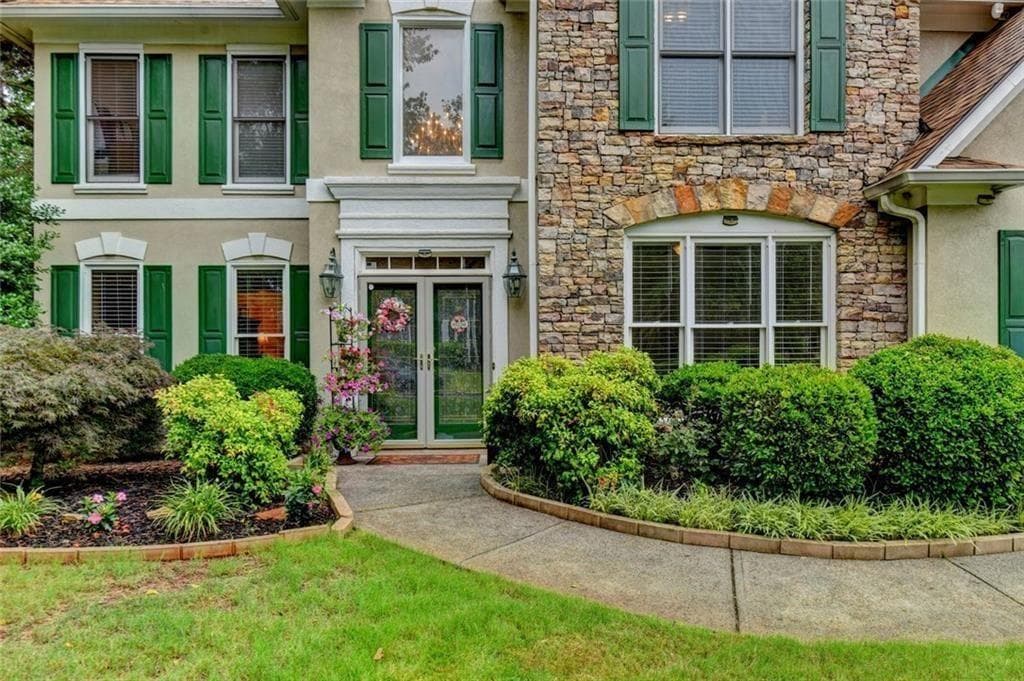 4 bedroom, 3 bathroom, 2,944 sq ft single family residence for sale at 677 River Cove Court, Dacula, GA 30019 — photo 2