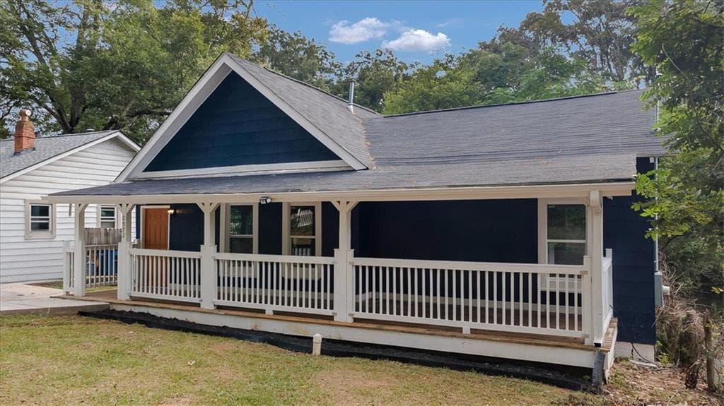 3 bedroom, 2 bathroom, 1,284 sq ft single family residence for sale at 2972 8th Street, East Point, GA 30344 — photo 4