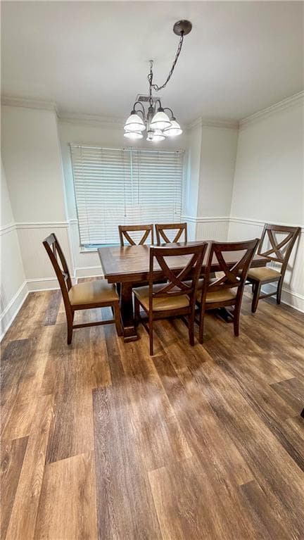2 bedroom, 3 bathroom, 1,573 sq ft townhouse for sale at 230 Peachtree Hollow Court, Atlanta, GA 30328 — photo 3