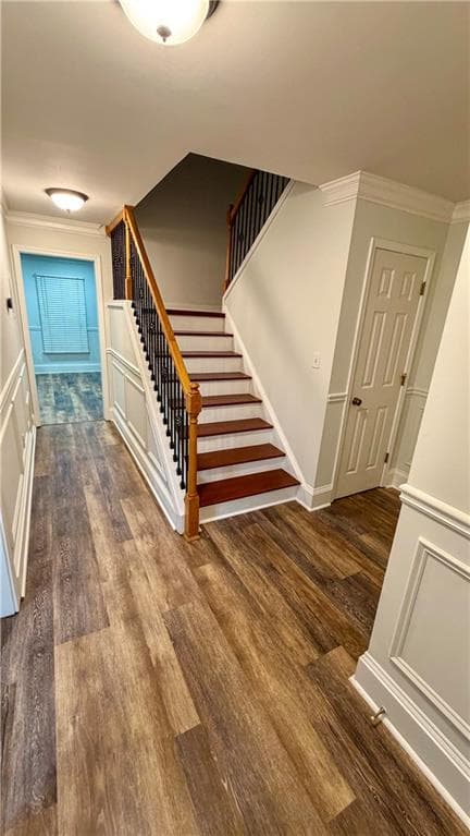 2 bedroom, 3 bathroom, 1,573 sq ft townhouse for sale at 230 Peachtree Hollow Court, Atlanta, GA 30328 — photo 7