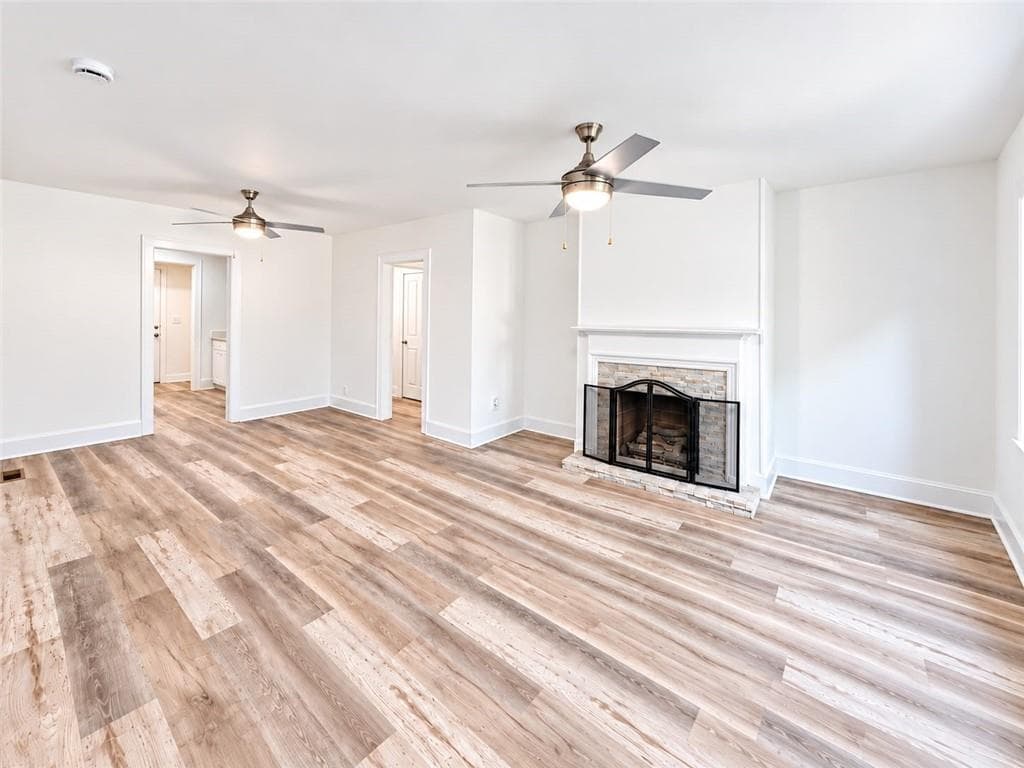 3 bedroom, 2 bathroom, 1,300 sq ft single family residence for sale at 1847 Sylvan Road, Atlanta, GA 30310 — photo 5