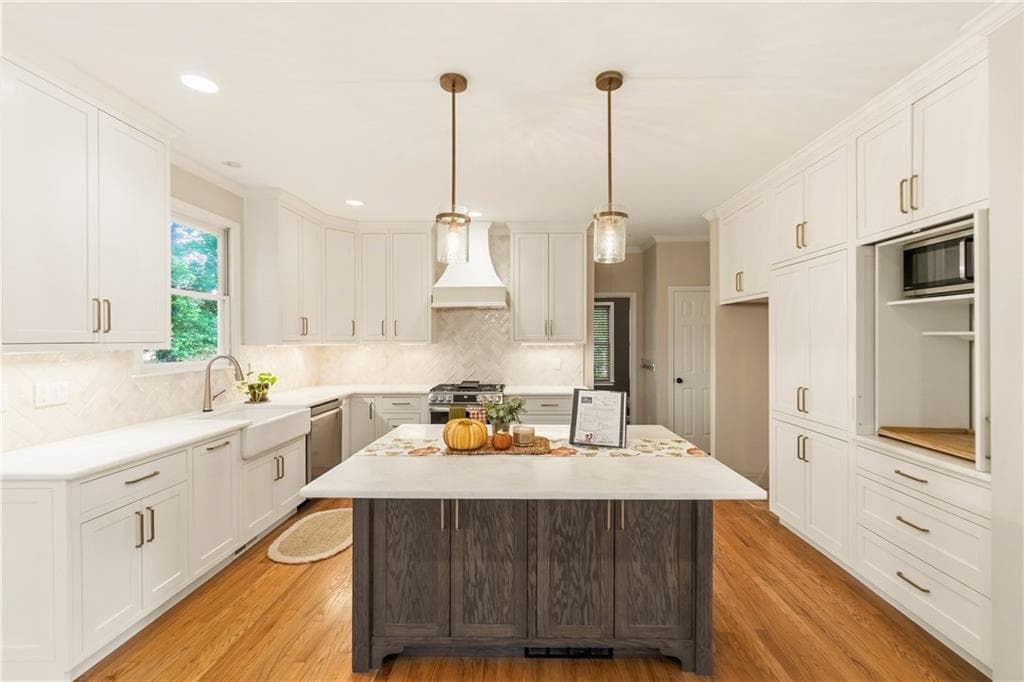 4 bedroom, 3 bathroom, 3,280 sq ft single family residence for sale at 1485 Fair Point Pass, Suwanee, GA 30024 — photo 9