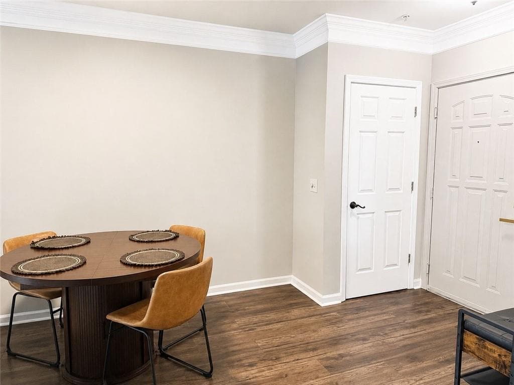 1 bedroom, 1 bathroom, 793 sq ft condominium for sale at 3334 Peachtree Road 1505, Atlanta, GA 30326 — photo 8