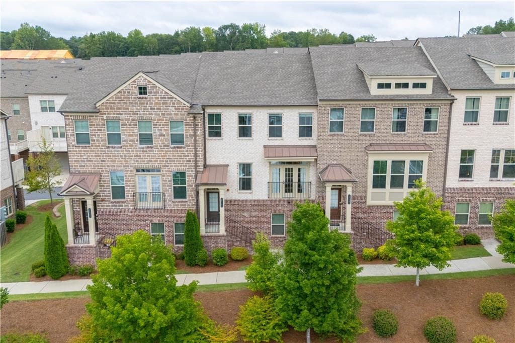3 bedroom, 4 bathroom, 2,256 sq ft townhouse for rent at 416 Montclair Court, Woodstock, GA 30188 for $2,900 a month — photo 2