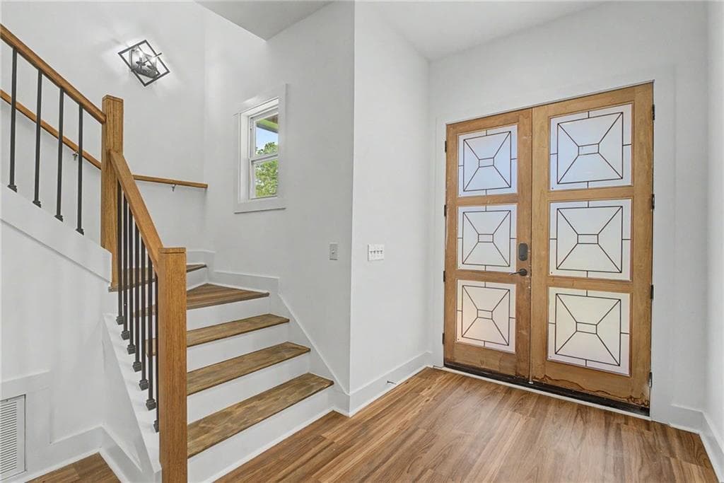 5 bedroom, 5 bathroom, 2,696 sq ft single family residence for sale at 1514 Mercer Avenue, Atlanta, GA 30337 — photo 9