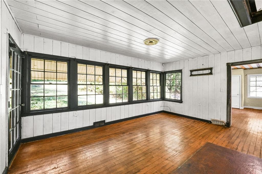 2 bedroom, 2 bathroom, 1,244 sq ft single family residence for sale at 1285 Cahaba Drive, Atlanta, GA 30311 — photo 9