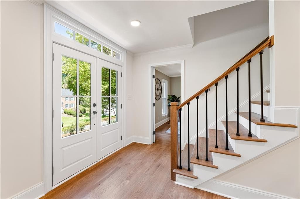6 bedroom, 4 bathroom, 3,706 sq ft single family residence for sale at 3442 Johnson Ferry Road, Roswell, GA 30075 — photo 6