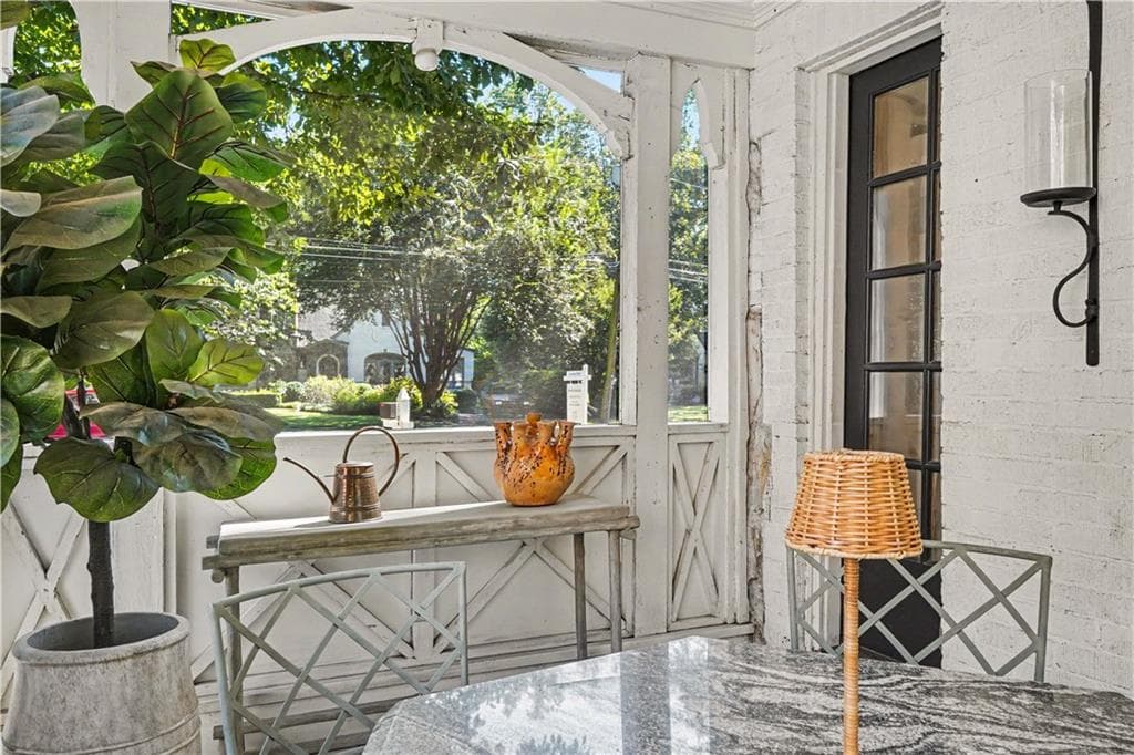 4 bedroom, 4 bathroom, 3,400 sq ft single family residence for sale at 1704 N Rock Springs Road, Atlanta, GA 30324 — photo 9