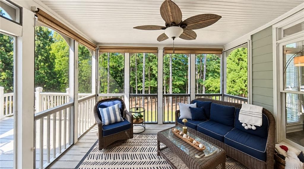 5 bedroom, 4 bathroom, 4,455 sq ft single family residence for sale at 172 Golf Crest Drive, Acworth, GA 30101 — photo 2