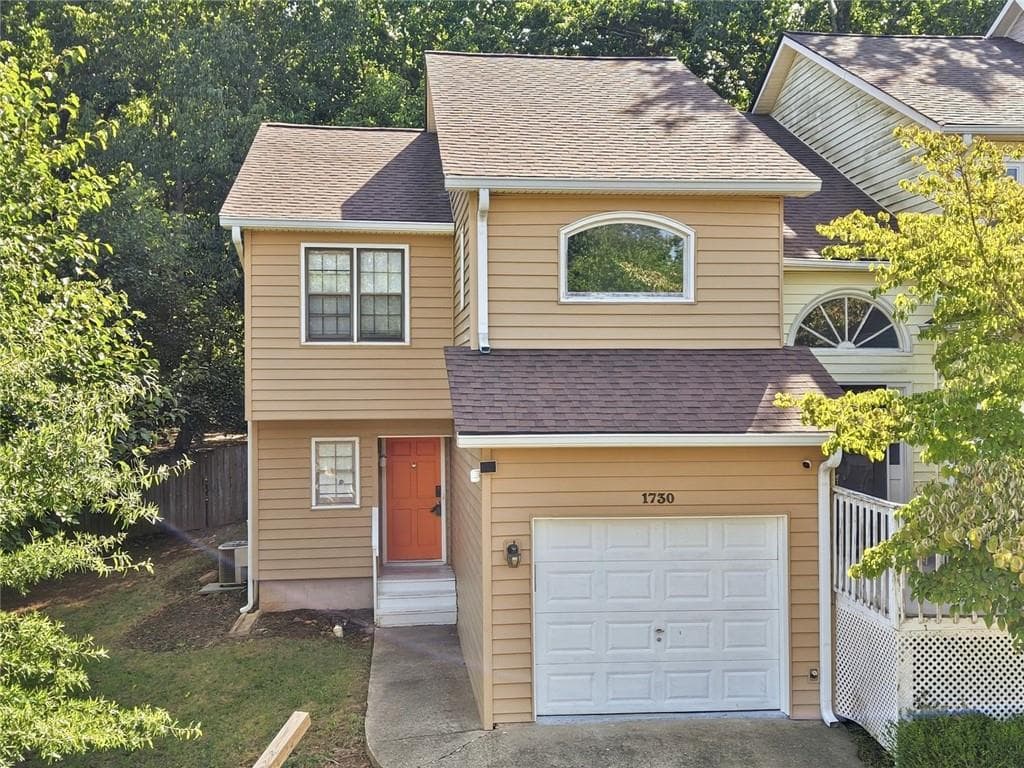2 bedroom, 3 bathroom, 1,648 sq ft townhouse for sale at 1730 Paddlewheel Drive, Marietta, GA 30062 — photo 2