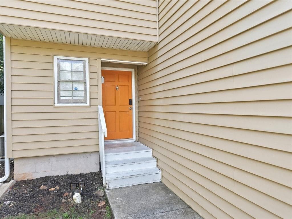2 bedroom, 3 bathroom, 1,648 sq ft townhouse for sale at 1730 Paddlewheel Drive, Marietta, GA 30062 — photo 4