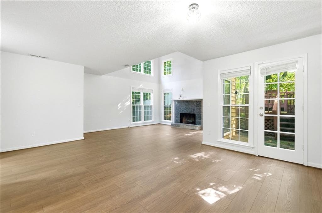 2 bedroom, 3 bathroom, 1,648 sq ft townhouse for sale at 1730 Paddlewheel Drive, Marietta, GA 30062 — photo 9