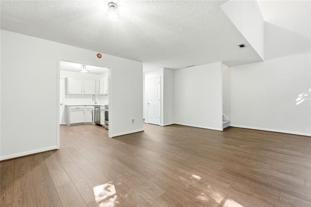 2 bedroom, 3 bathroom, 1,648 sq ft townhouse for sale at 1730 Paddlewheel Drive, Marietta, GA 30062 — photo 10