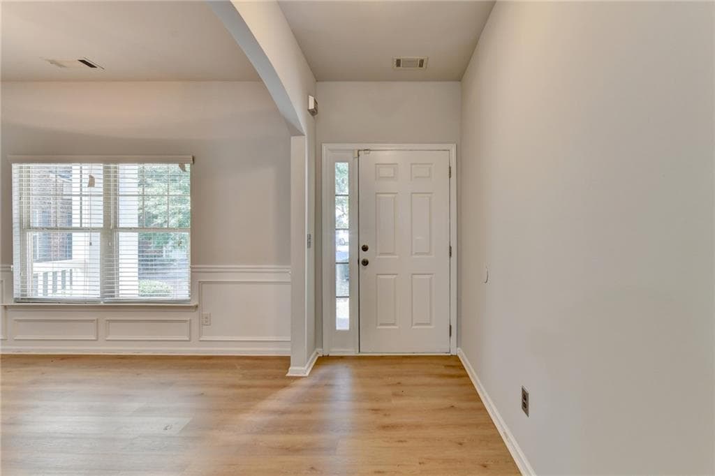 4 bedroom, 4 bathroom, 3,268 sq ft single family residence for sale at 6331 Salinger Court, Mableton, GA 30126 — photo 5