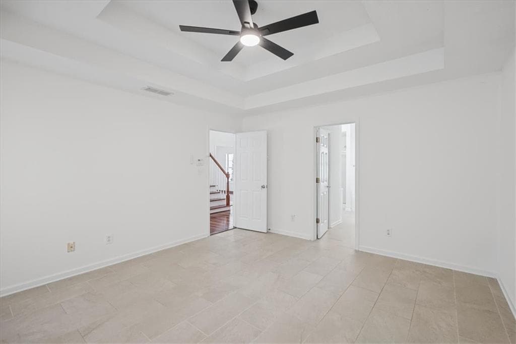 4 bedroom, 3 bathroom, 2,215 sq ft single family residence for sale at 200 Kensington Trace, Stockbridge, GA 30281 — photo 9