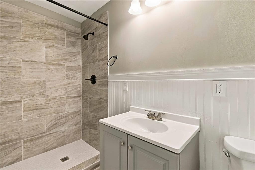 3 bedroom, 2 bathroom, 1,136 sq ft single family residence for sale at 3515 Tulip Drive, Decatur, GA 30032 — photo 4