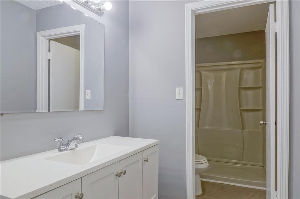 4 bedroom, 2 bathroom, 1,600 sq ft condominium for sale at 3575 Oakvale Road 305, Decatur, GA 30034 — photo 2