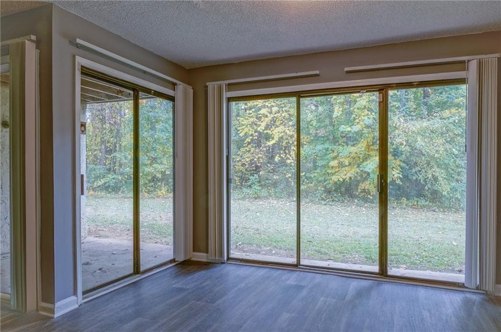 4 bedroom, 2 bathroom, 1,600 sq ft condominium for sale at 3575 Oakvale Road 305, Decatur, GA 30034 — photo 6