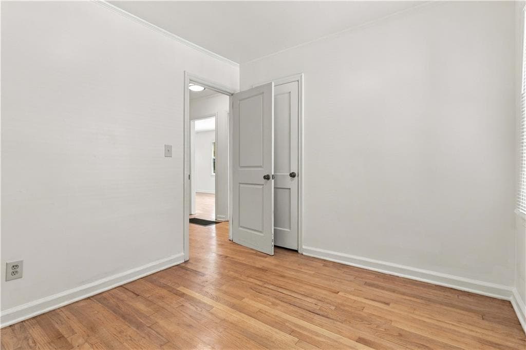 3 bedroom, 1 bathroom, 950 sq ft single family residence for sale at 2085 Verbena Street, Atlanta, GA 30314 — photo 9