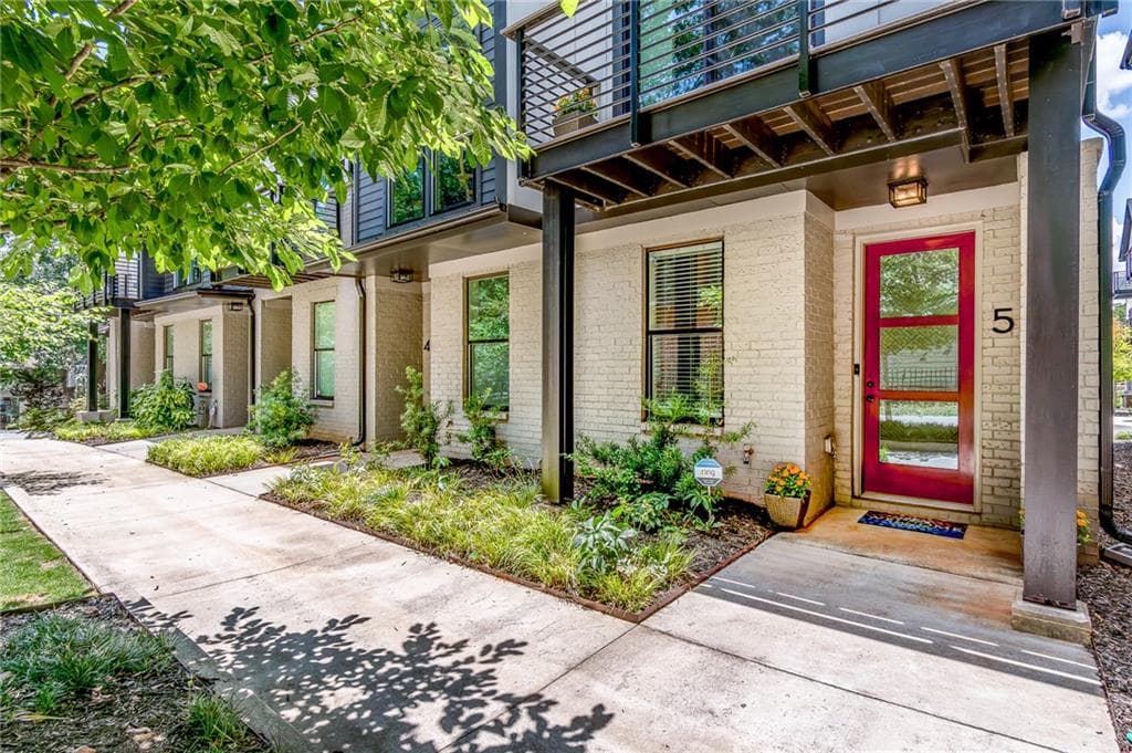 2 bedroom, 3 bathroom, 1,627 sq ft townhouse for rent at 1350 May Avenue 5, Atlanta, GA 30316 for $2,995 a month — photo 3
