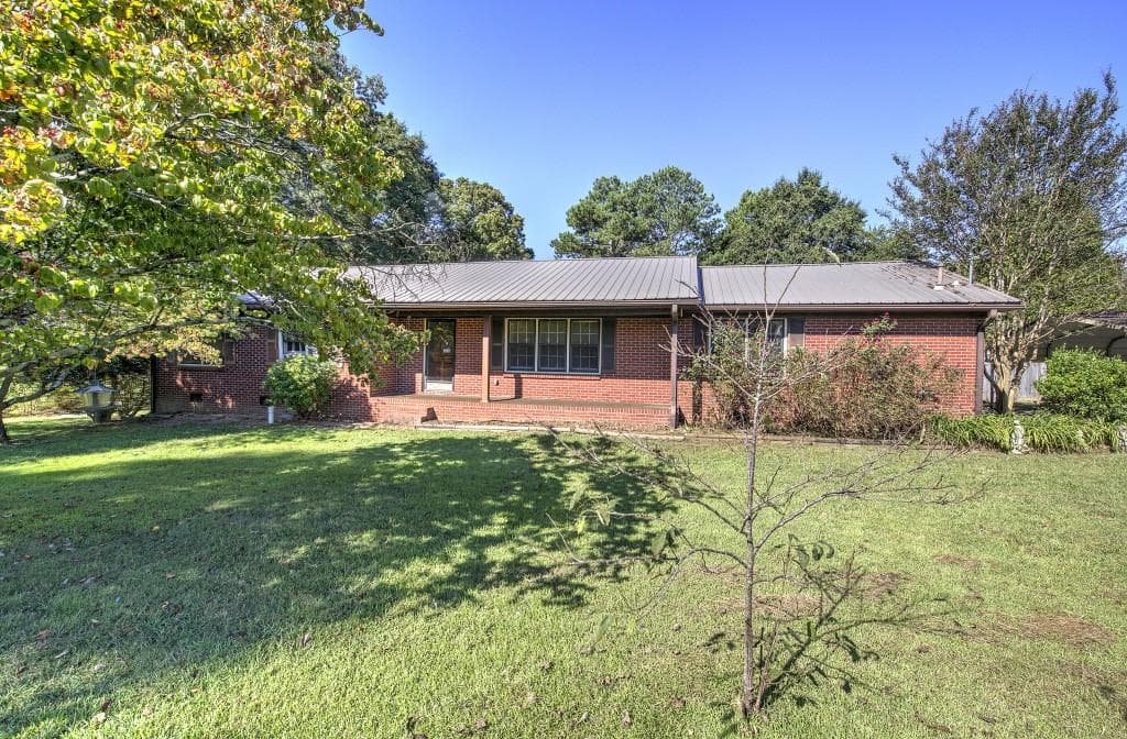 3 bedroom, 2 bathroom, 2,192 sq ft single family residence for sale at 11 Villamar Street, Rome, GA 30165 — photo 6