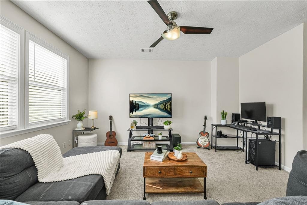 2 bedroom, 3 bathroom, 1,375 sq ft townhouse under contract at 302 Oak Leaf Place, Acworth, GA 30102 — photo 3