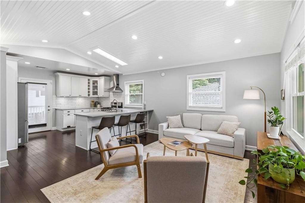 2 bedroom, 1 bathroom, 1,046 sq ft single family residence for sale at 1440 Chipley Street, Atlanta, GA 30307 — photo 8