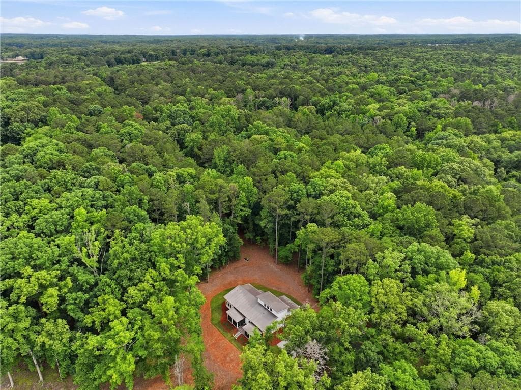 4 bedroom, 3 bathroom, 2,016 sq ft single family residence for rent at 161 Hoot Owl Lane, Eatonton, GA 31024 for $6,500 a month — photo 5