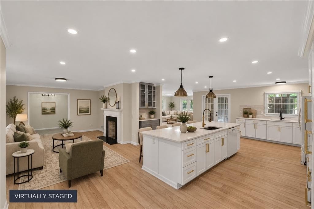 3 bedroom, 3 bathroom, 2,212 sq ft single family residence for sale at 3121 Cascade Road, Atlanta, GA 30311 — photo 9