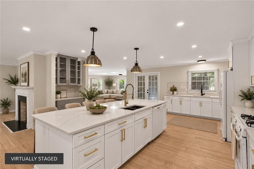 3 bedroom, 3 bathroom, 2,212 sq ft single family residence for sale at 3121 Cascade Road, Atlanta, GA 30311 — photo 10