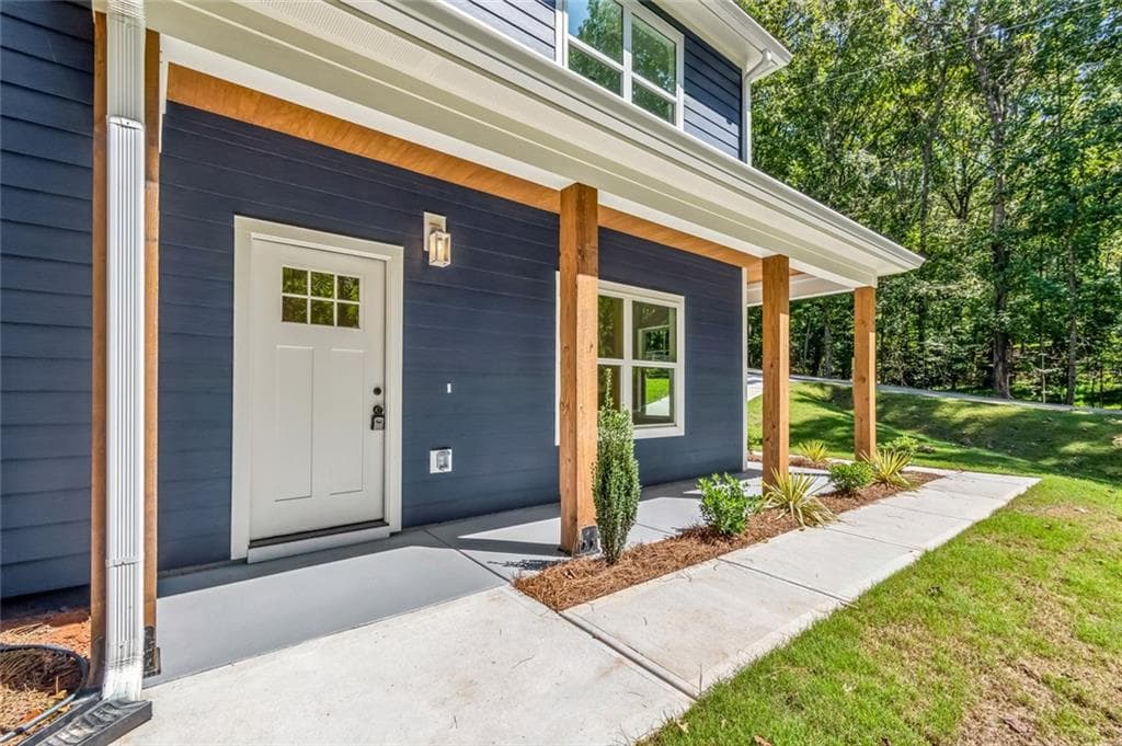 3 bedroom, 3 bathroom, 1,450 sq ft single family residence for sale at 7511 Magnolia Lane, Murrayville, GA 30564 — photo 6