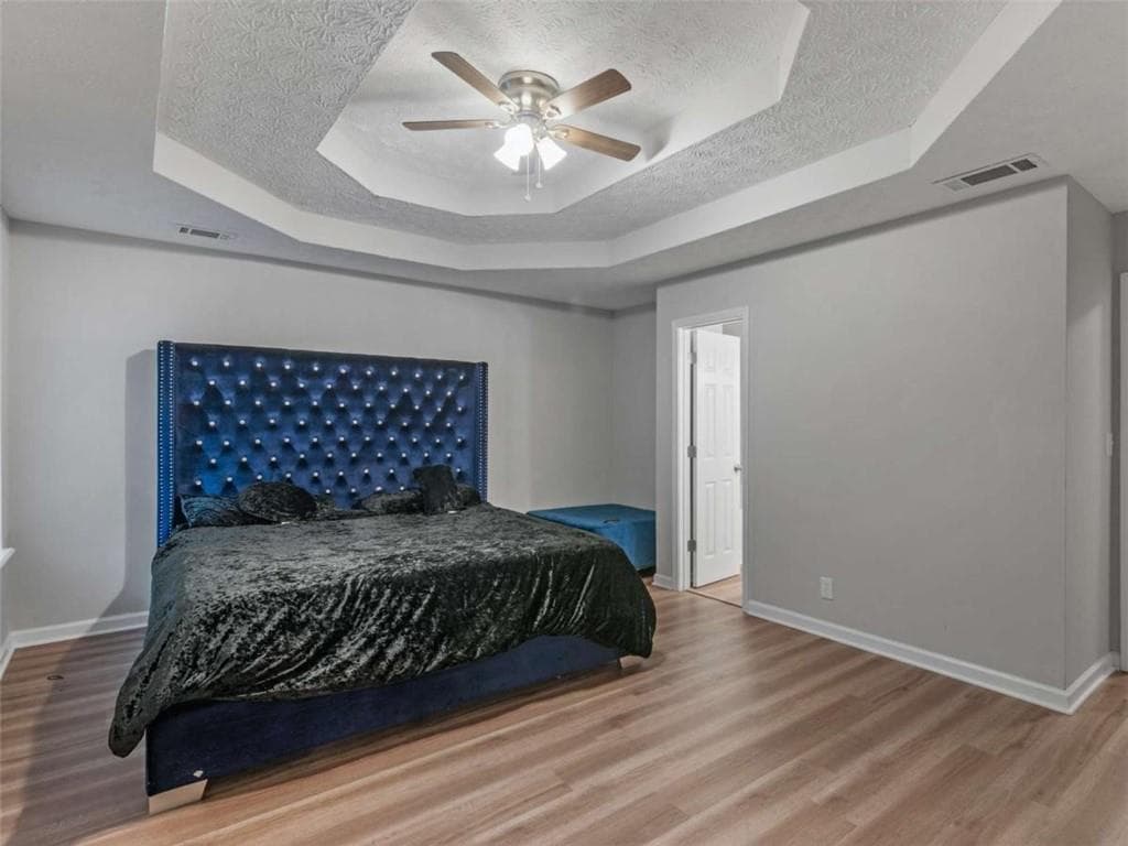 3 bedroom, 2 bathroom, 1,837 sq ft single family residence for sale at 140 Oaklake Drive, Covington, GA 30016 — photo 9
