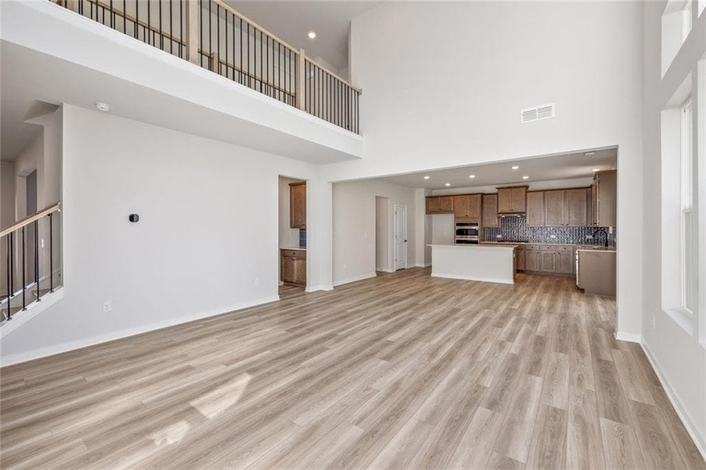 5 bedroom, 4 bathroom, 3,072 sq ft single family residence for sale at 324 Bailiwick Lane, Canton, GA 30115 — photo 8