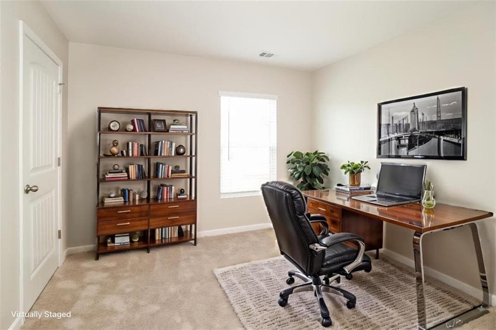 5 bedroom, 3 bathroom, 2,556 sq ft single family residence for sale at 115 Fallen Oak Trace, Dallas, GA 30132 — photo 4