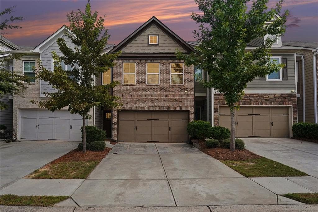 3 bedroom, 3 bathroom, 1,792 sq ft townhouse under contract at 2710 Kemp Court, Conyers, GA 30094