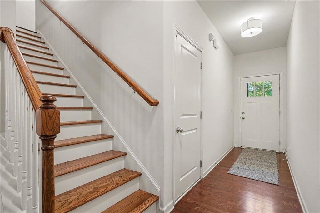 3 bedroom, 3 bathroom, 1,792 sq ft townhouse under contract at 2710 Kemp Court, Conyers, GA 30094 — photo 7