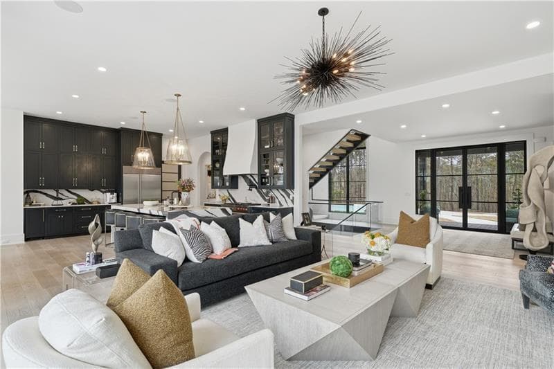 5 bedroom, 6 bathroom, 8,304 sq ft single family residence for sale at 715 Lawson Drive, Canton, GA 30115 — photo 9