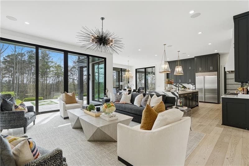 5 bedroom, 6 bathroom, 8,304 sq ft single family residence for sale at 715 Lawson Drive, Canton, GA 30115 — photo 10